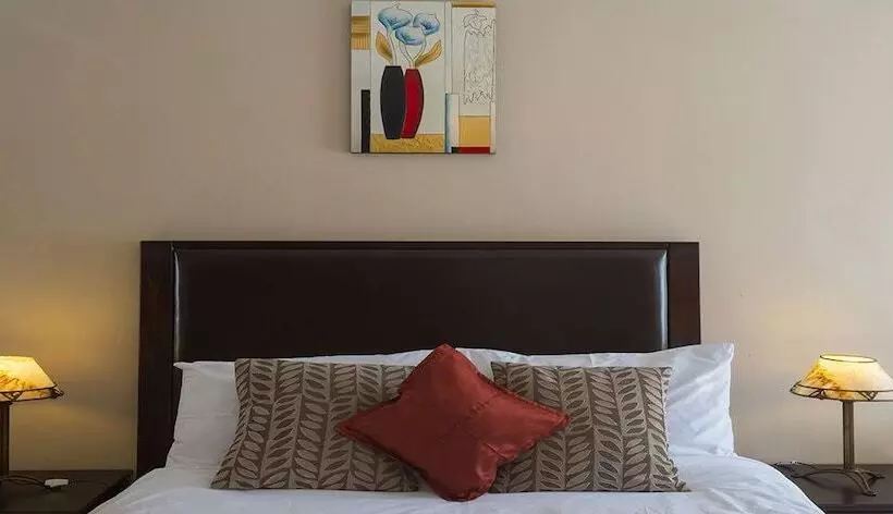 Hotelli Riverstone Guest Lodge