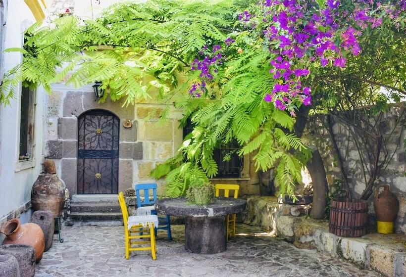 Отель Saklı Konak