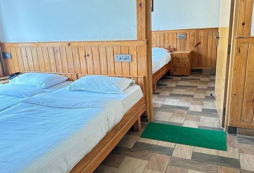 فندق Wood Castle