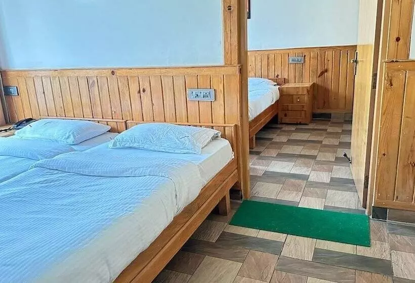 ホテル Wood Castle
