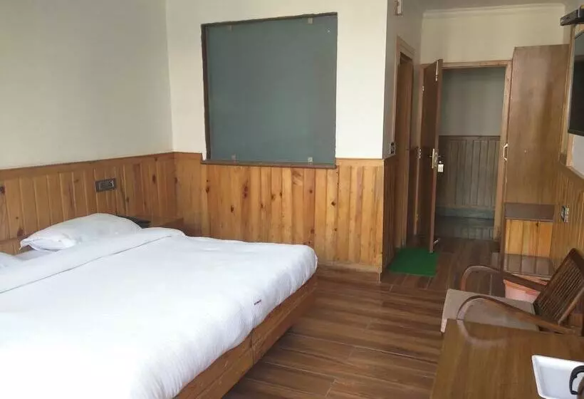 ホテル Wood Castle
