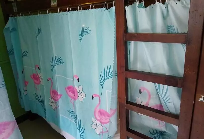 How Flower Hostel Yangshuo