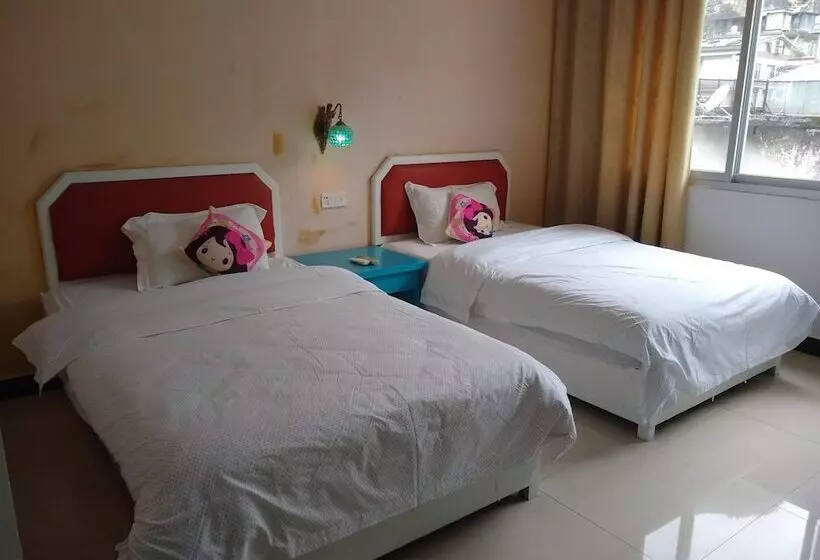 How Flower Hostel Yangshuo