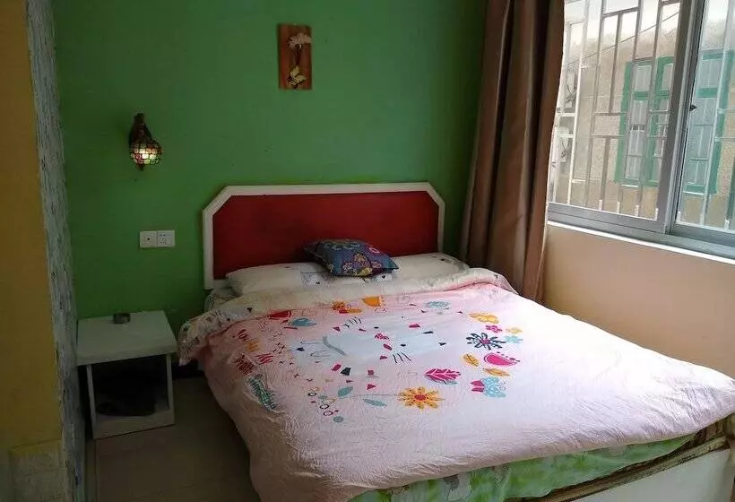 How Flower Hostel Yangshuo