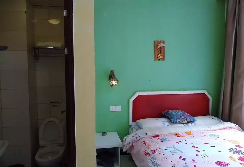How Flower Hostel Yangshuo