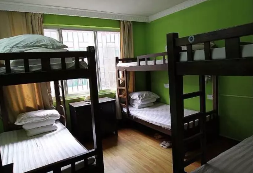 How Flower Hostel Yangshuo
