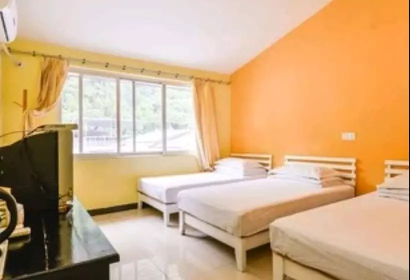 How Flower Hostel Yangshuo