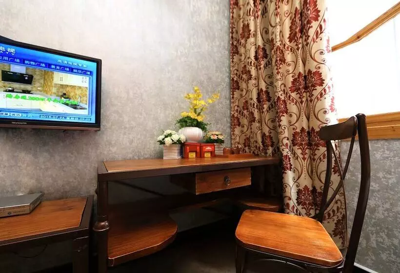 Jomo Hotel Fenghuang