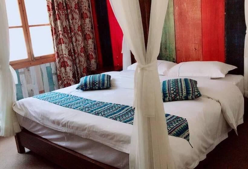 Jomo Hotel Fenghuang