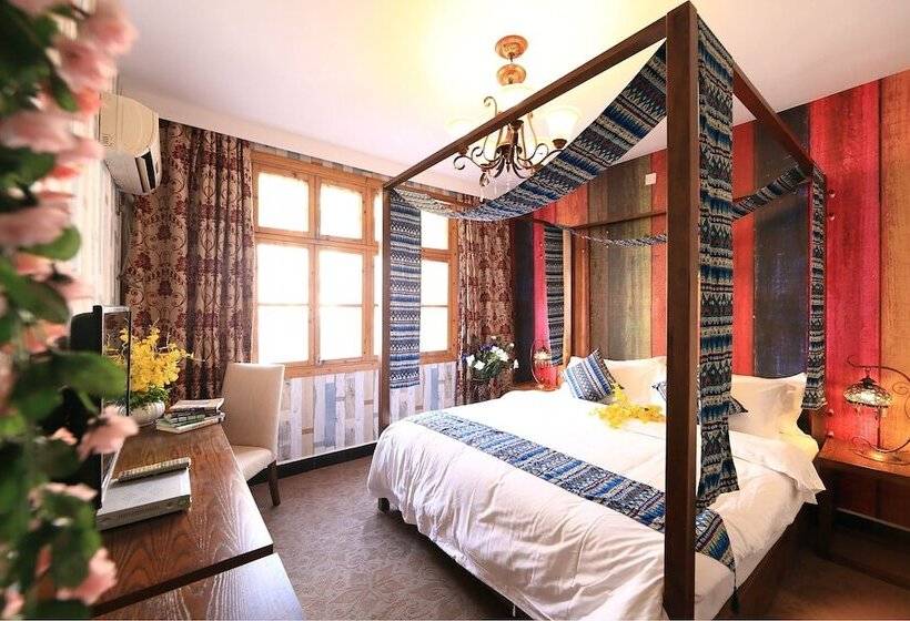 Jomo Hotel Fenghuang