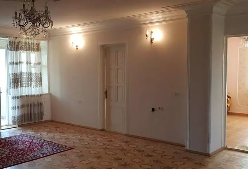 Mountain Lake Villa B&b