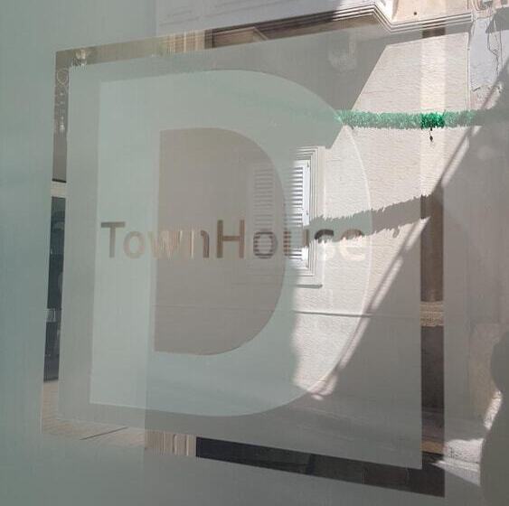 پانسیون D Townhouse Boutique Suites
