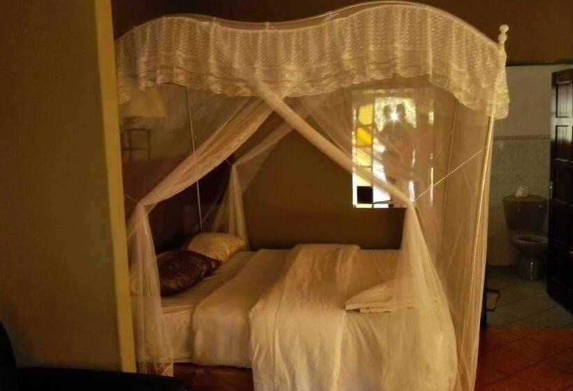 پانسیون Decha Guest Lodge