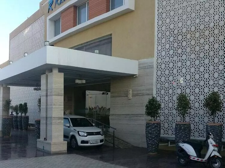 リゾートホテル Club Mahindra Dwarka