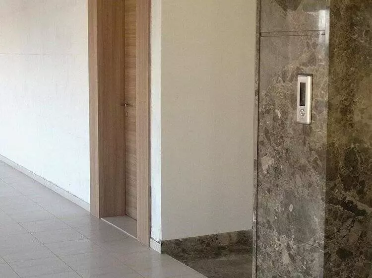 リゾートホテル Club Mahindra Dwarka