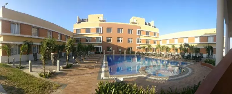 リゾートホテル Club Mahindra Dwarka