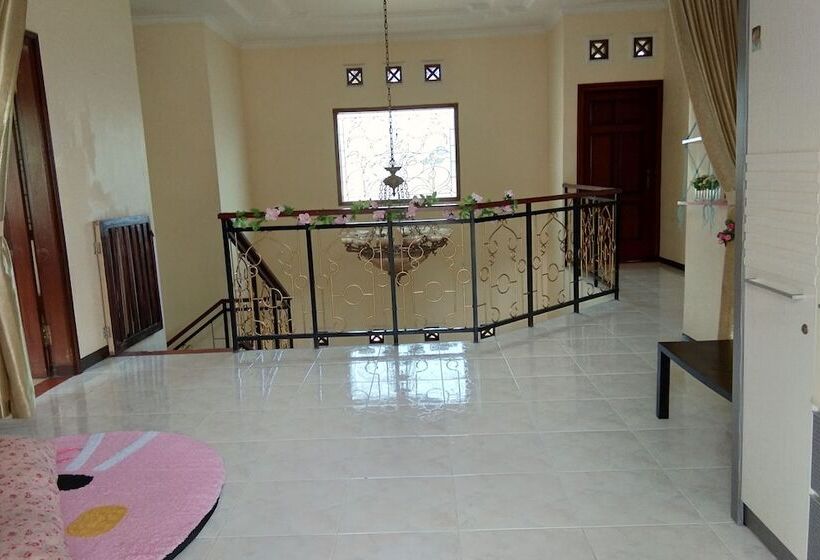 Villa Agro Kusuma Batu Malang