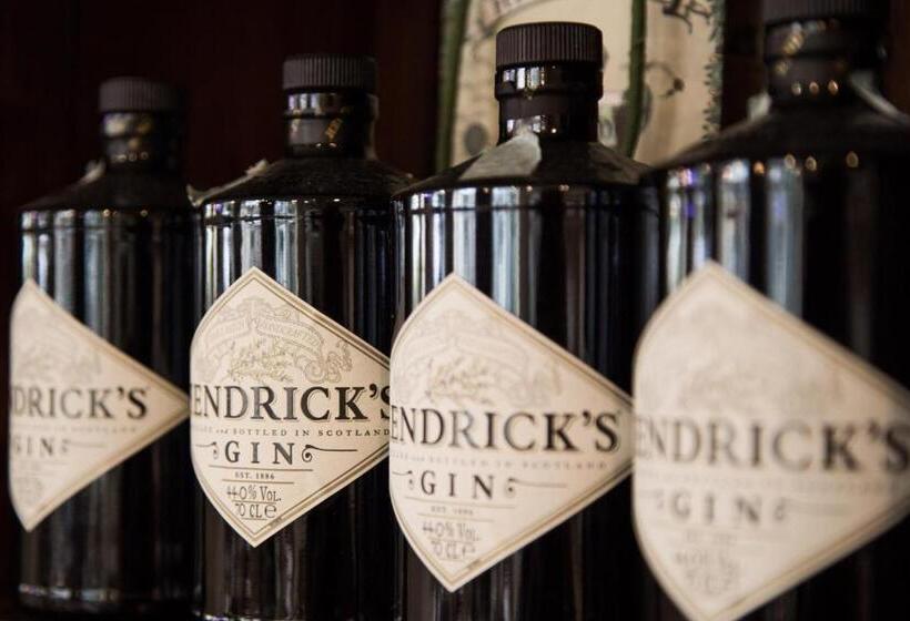 مبيت وإفطار Bernina Express Rooms