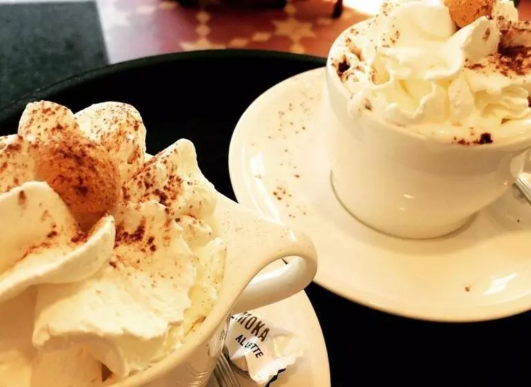 Aamiaismajoitus (B&B) Bernina Express Rooms