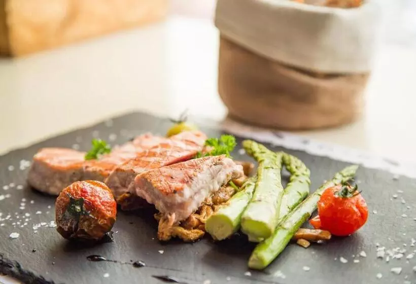 Aamiaismajoitus (B&B) Bernina Express Rooms