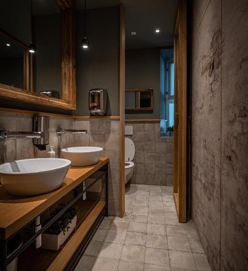 مبيت وإفطار Bernina Express Rooms