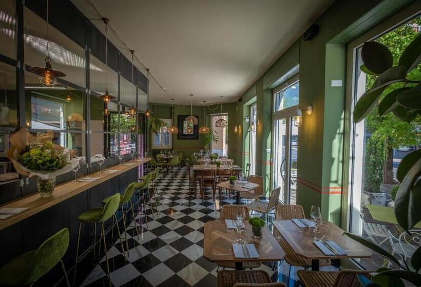 مبيت وإفطار Bernina Express Rooms