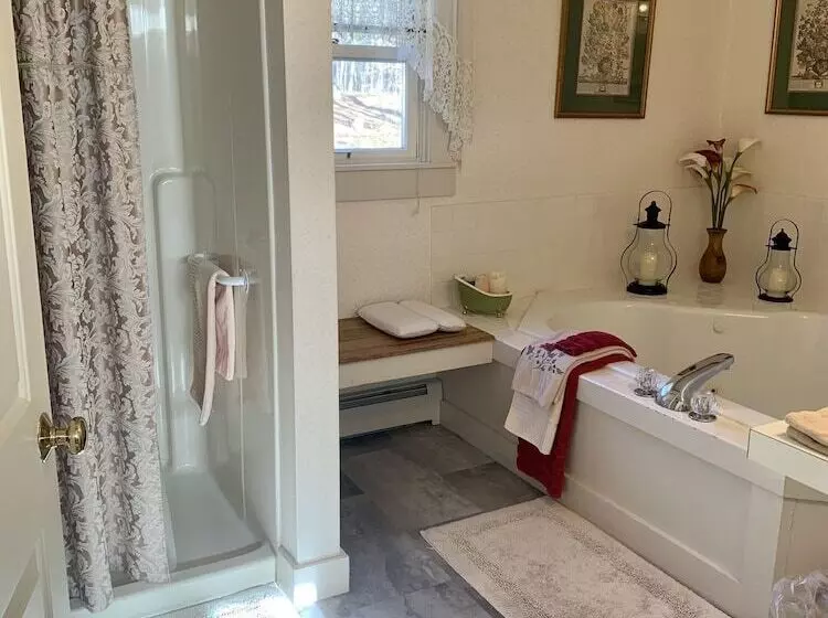 Aamiaismajoitus (B&B) Buttonwood Inn On Mount Surprise