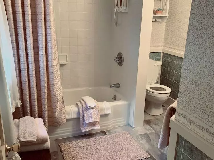 Aamiaismajoitus (B&B) Buttonwood Inn On Mount Surprise