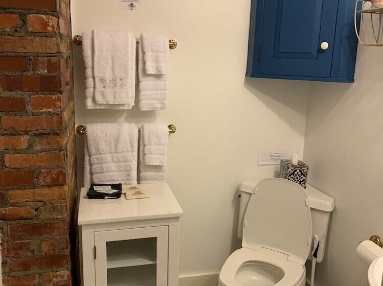 مبيت وإفطار Buttonwood Inn On Mount Surprise