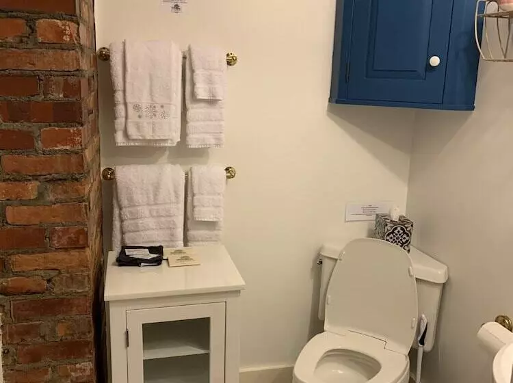 Aamiaismajoitus (B&B) Buttonwood Inn On Mount Surprise