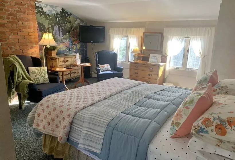 Aamiaismajoitus (B&B) Buttonwood Inn On Mount Surprise