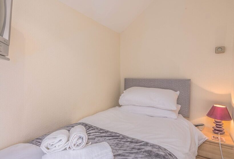 여관 The Horse & Jockey