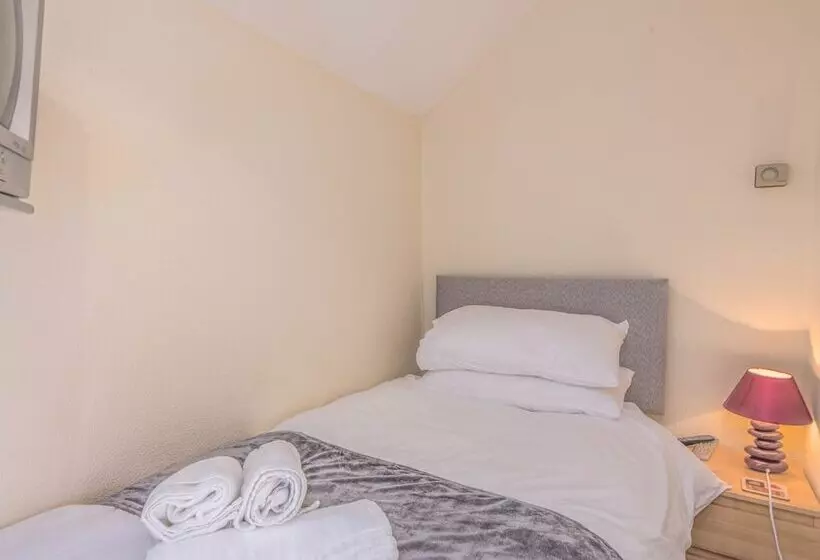 Hostelli The Horse & Jockey