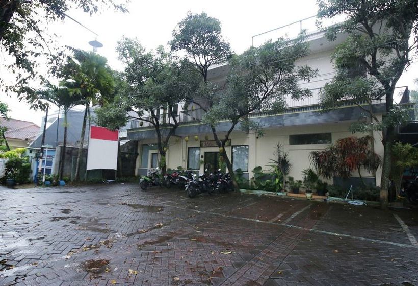 호텔 Airy Syariah Sawojajar Danau Tondano Raya A5 J16 Malang