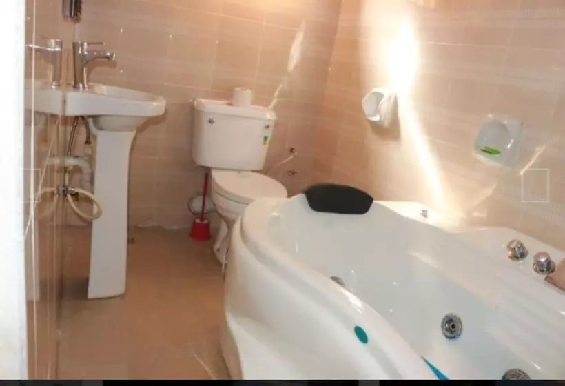 Cute Villa Hotel And Suites