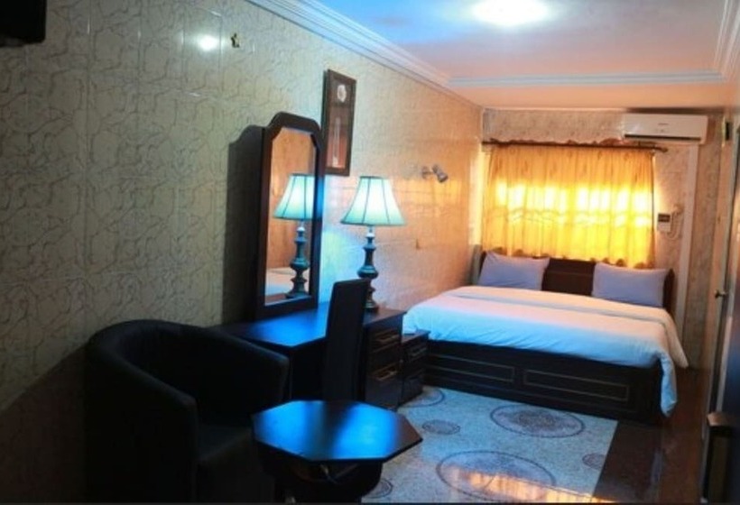 Cute Villa Hotel And Suites