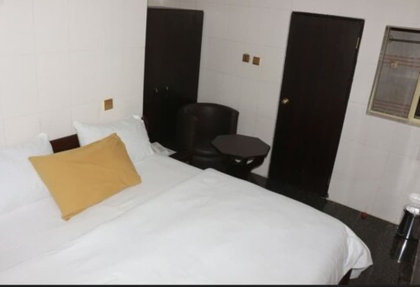 Cute Villa Hotel And Suites