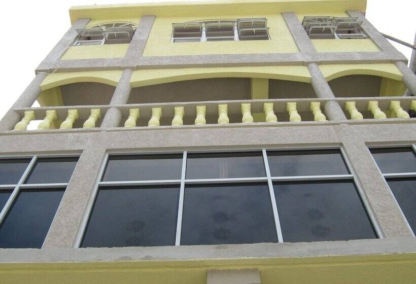 Hotell Kanhai's Center Of Excellence