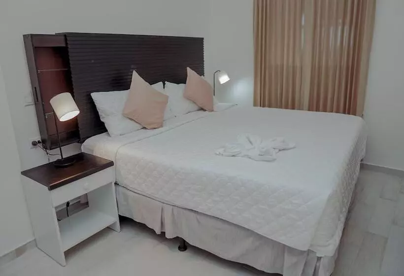 هتل Villa Del Lago