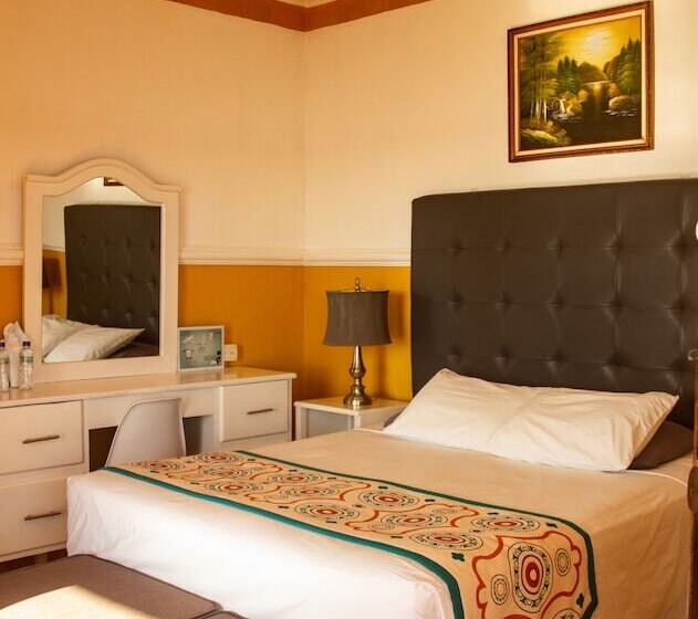 هتل Villa Del Lago