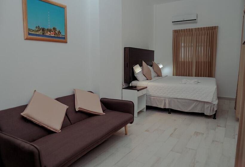 هتل Villa Del Lago