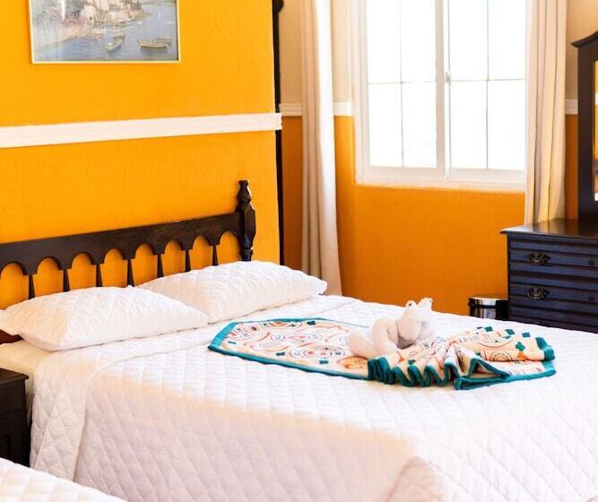 هتل Villa Del Lago