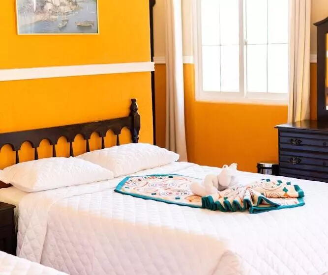 هتل Villa Del Lago