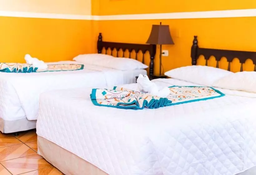 هتل Villa Del Lago