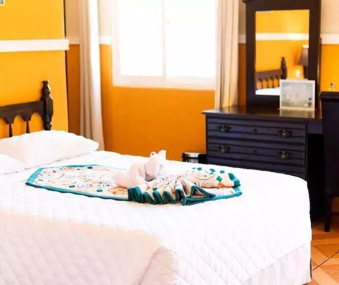 هتل Villa Del Lago