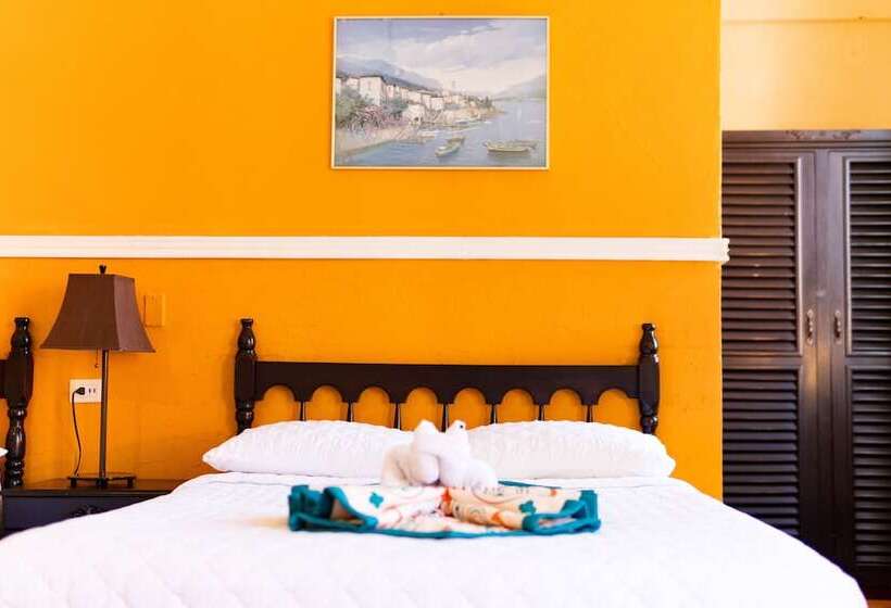 هتل Villa Del Lago