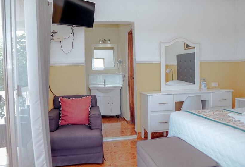 هتل Villa Del Lago