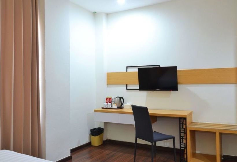 Fotos del hotel Zen Rooms Basic Kedung Sari Wonorejo:  12