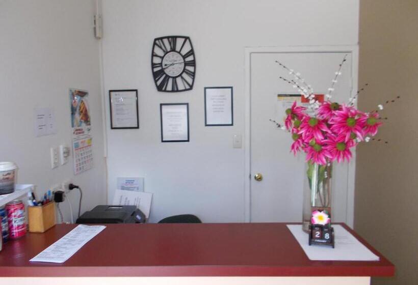 モーテル Park House Motor Inn