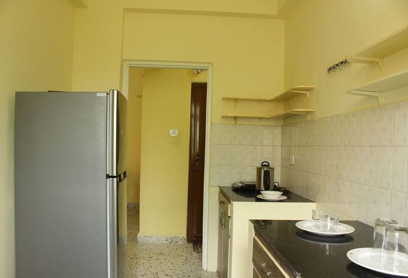 Oyo 9280 Home 2 Bhk Miramar Beach